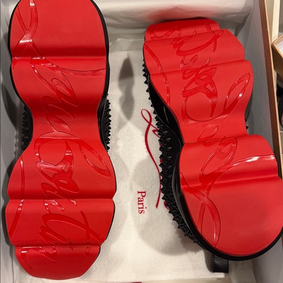 Black and Red Studded men’s Sneakers - Picture 2 of 3